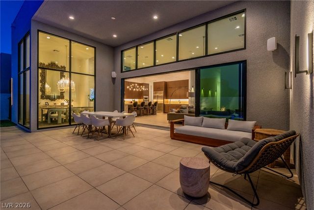 10824 Agate Cliffs Avenue, Las Vegas, NV 89135