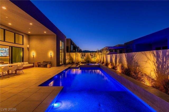 10824 Agate Cliffs Avenue, Las Vegas, NV 89135