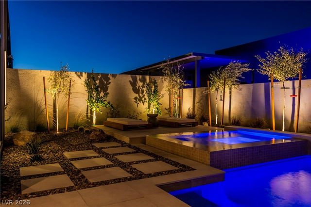 10824 Agate Cliffs Avenue, Las Vegas, NV 89135