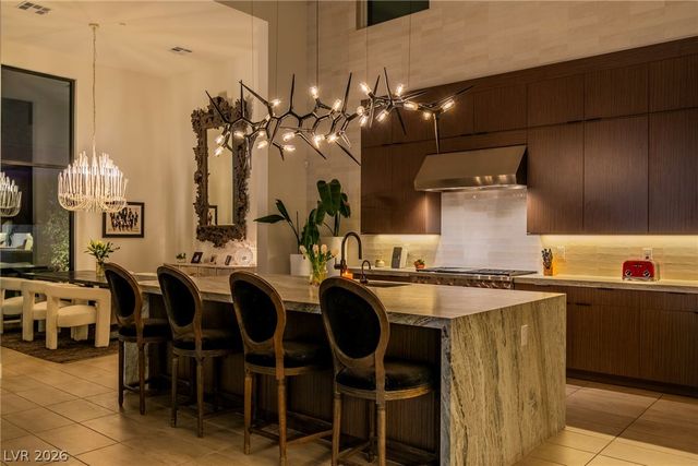 10824 Agate Cliffs Avenue, Las Vegas, NV 89135