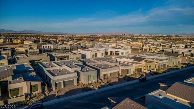 10824 Agate Cliffs Avenue, Las Vegas, NV 89135