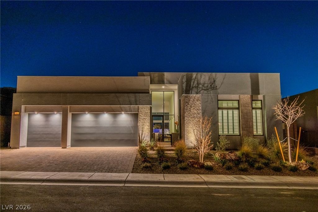 10824 Agate Cliffs Avenue, Las Vegas, NV 89135