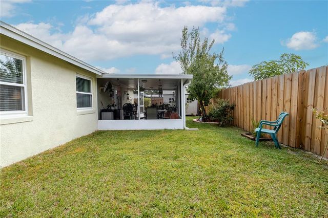 10118 HUNTERS POINT COURT, Tampa, FL 33615