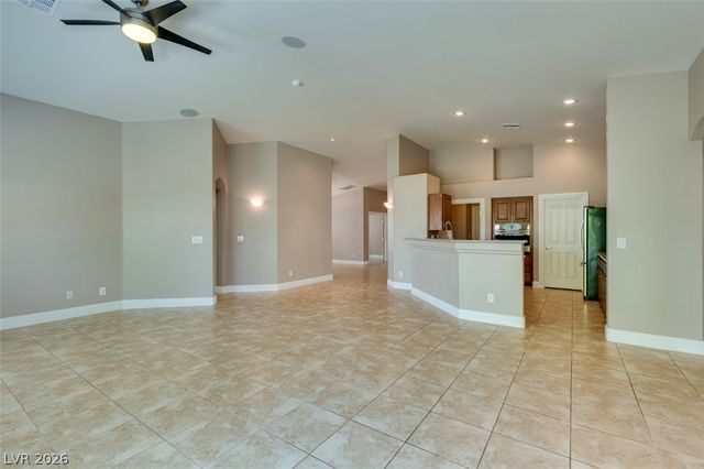 82 Rattlesnake Grass Court, Henderson, NV 89002