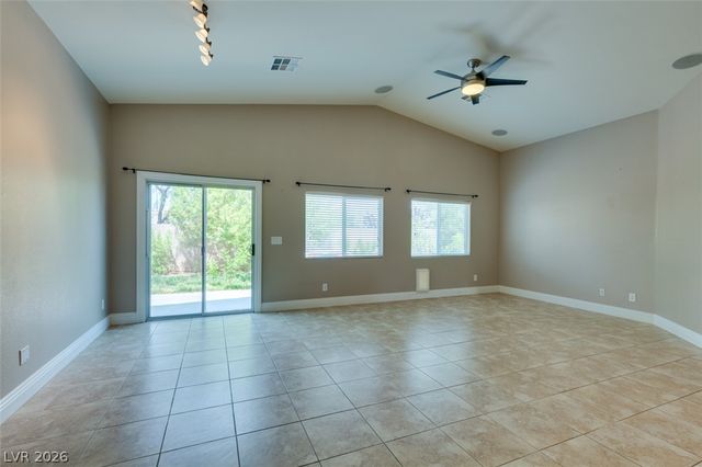 82 Rattlesnake Grass Court, Henderson, NV 89002