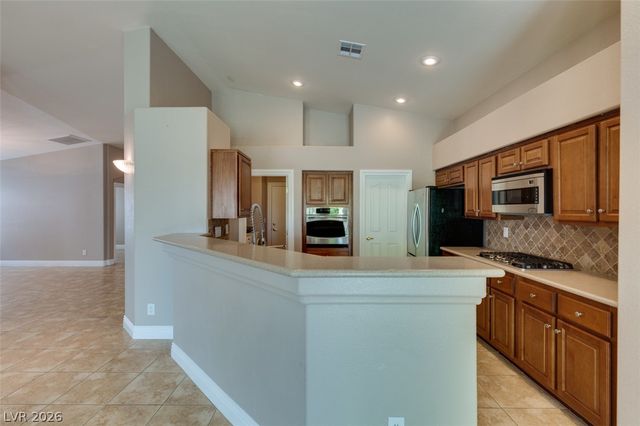 82 Rattlesnake Grass Court, Henderson, NV 89002