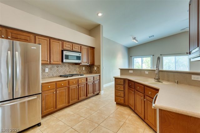 82 Rattlesnake Grass Court, Henderson, NV 89002