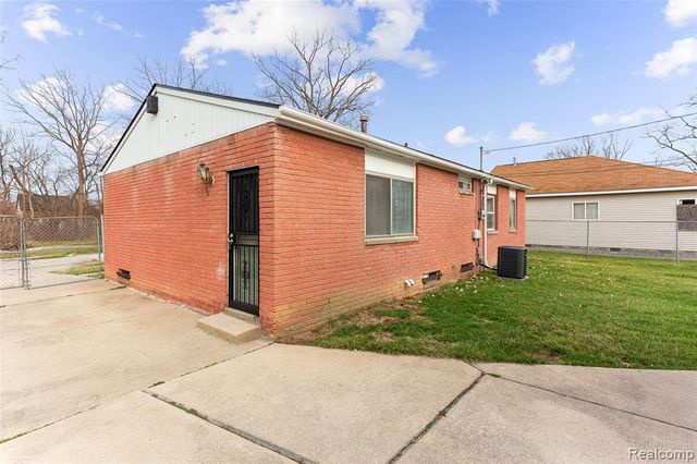 3579 Ash Street, Inkster, MI 48141