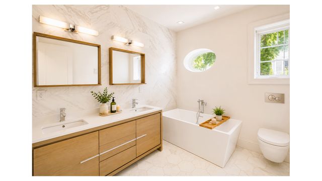 972A ST JOHNS Place, New York City, NY 11213