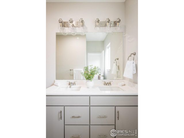 627 Discovery Pkwy, Superior, CO 80027