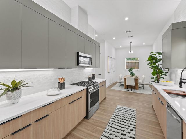 2590 W Tidwell Road, Houston, TX 77091