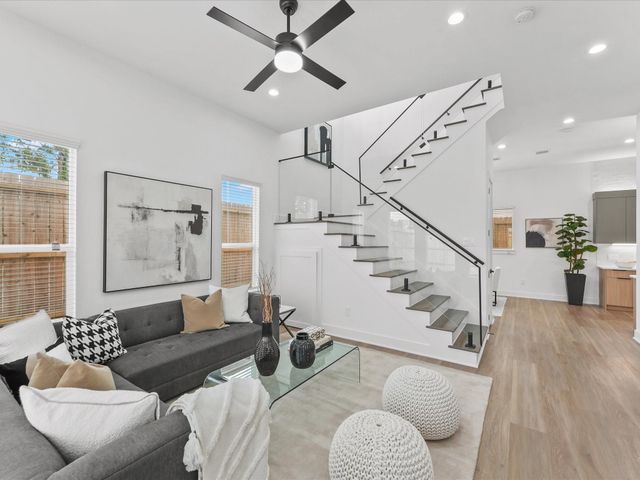 2590 W Tidwell Road, Houston, TX 77091