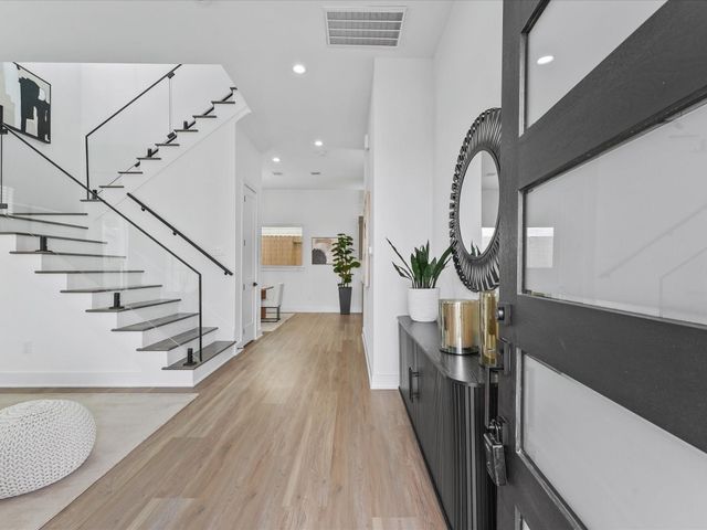 2590 W Tidwell Road, Houston, TX 77091