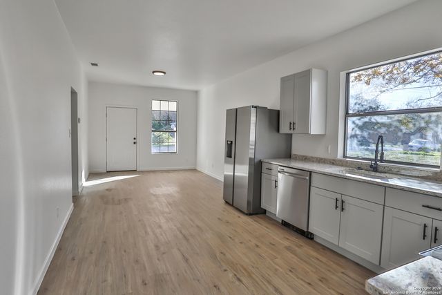 1712 22nd, Hondo, TX 78861