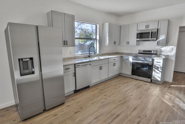 1712 22nd, Hondo, TX 78861