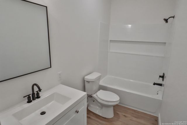 1712 22nd, Hondo, TX 78861