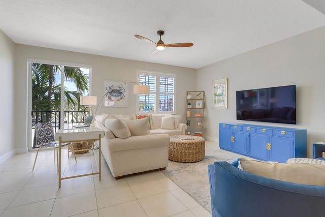 260 NE 3rd Street 4-D, Delray Beach, FL 33444