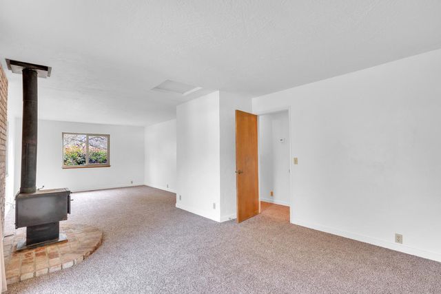 12076 Prairie Creek Ln, Marysville, CA 95901