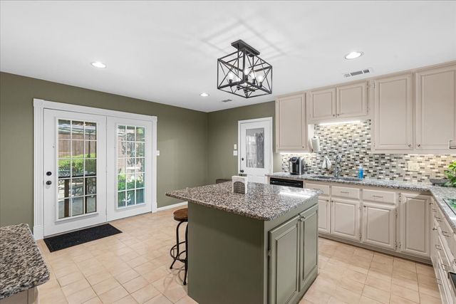 1604 Dogwood Trail, Corsicana, TX 75110