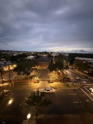 215 W College Ave Apt 302, Tallahassee, FL 32301