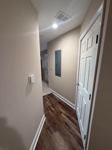 215 W College Ave Apt 302, Tallahassee, FL 32301