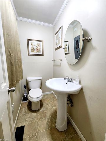 684 Harpersville RD, Newport News, VA 23601