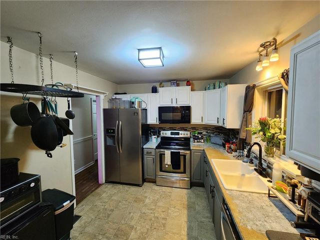 684 Harpersville RD, Newport News, VA 23601