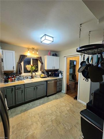684 Harpersville RD, Newport News, VA 23601