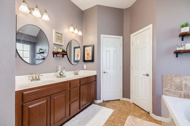 13805 Bright Canyon Lane, Rosharon, TX 77583