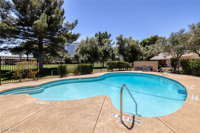 624 Tam O Shanter 0, Las Vegas, NV 89109