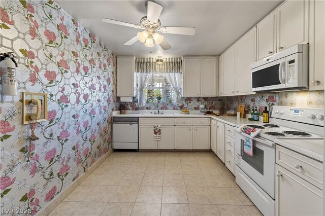 624 Tam O Shanter 0, Las Vegas, NV 89109