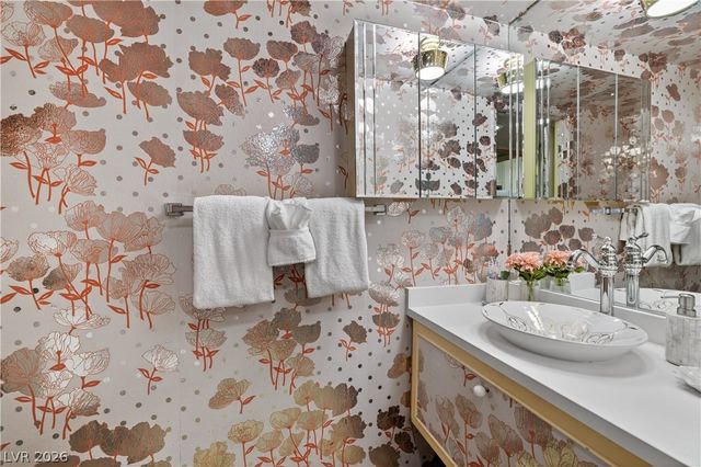 624 Tam O Shanter 0, Las Vegas, NV 89109