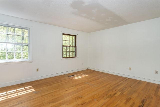 250 Prospect St, Franklin, MA 02038