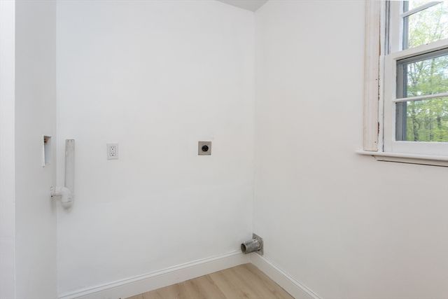 250 Prospect St, Franklin, MA 02038