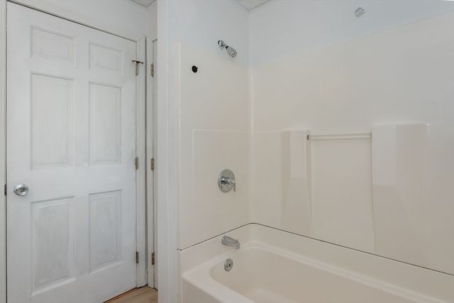 250 Prospect St, Franklin, MA 02038