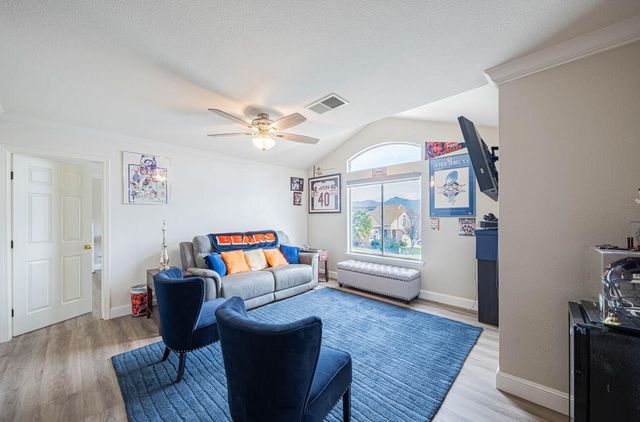 2101 Primrose Court, Hollister, CA 95023