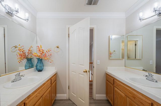 2101 Primrose Court, Hollister, CA 95023