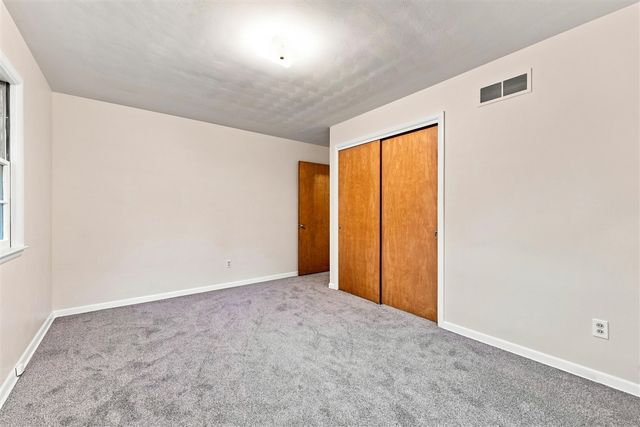 4342 Old Colony Road, Kalamazoo, MI 49008