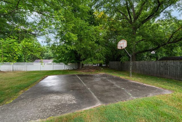4342 Old Colony Road, Kalamazoo, MI 49008