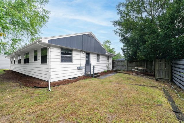 4342 Old Colony Road, Kalamazoo, MI 49008