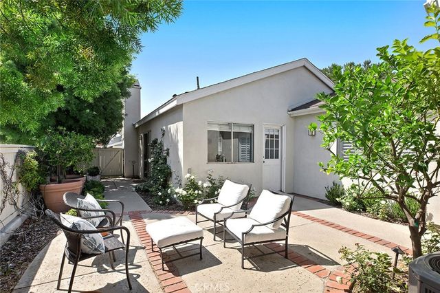 7 Wayfarer, Irvine, CA 92614