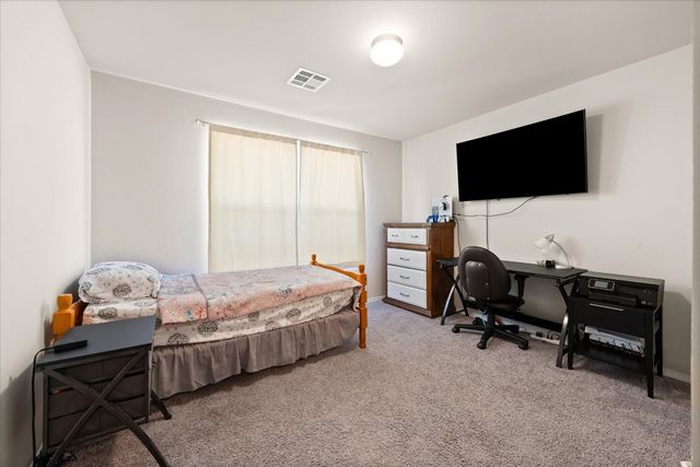 512 SE 3rd Place, Newcastle, OK 73065