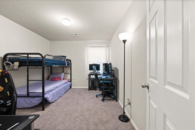 512 SE 3rd Place, Newcastle, OK 73065