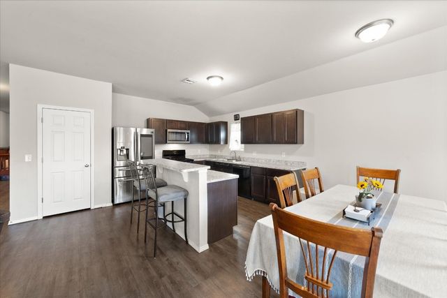 512 SE 3rd Place, Newcastle, OK 73065