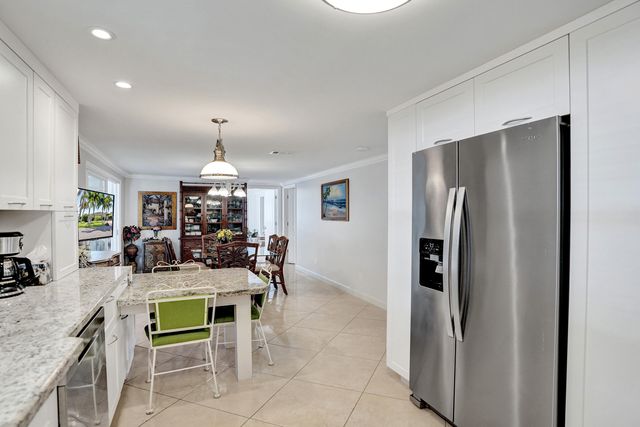120 NW 53rd Place, Pompano Beach, FL 33064