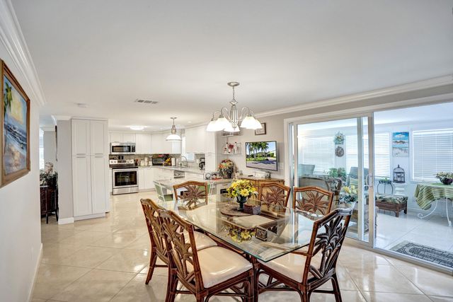 120 NW 53rd Place, Pompano Beach, FL 33064