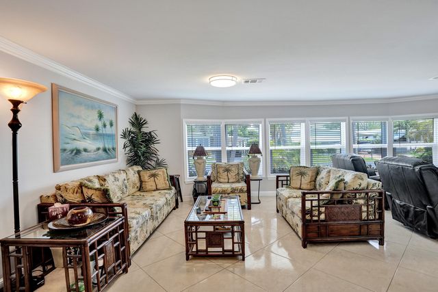 120 NW 53rd Place, Pompano Beach, FL 33064