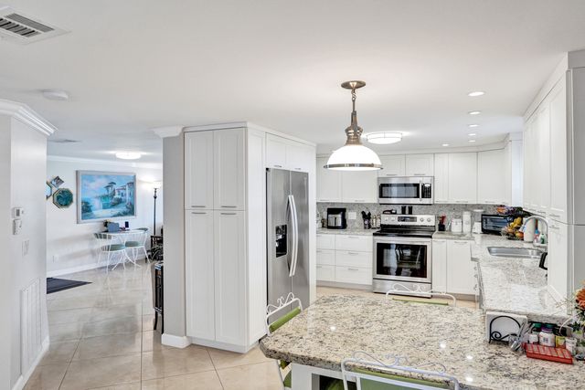 120 NW 53rd Place, Pompano Beach, FL 33064