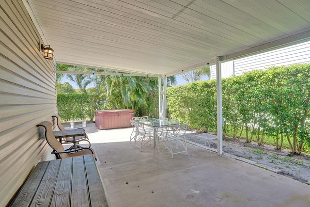 120 NW 53rd Place, Pompano Beach, FL 33064