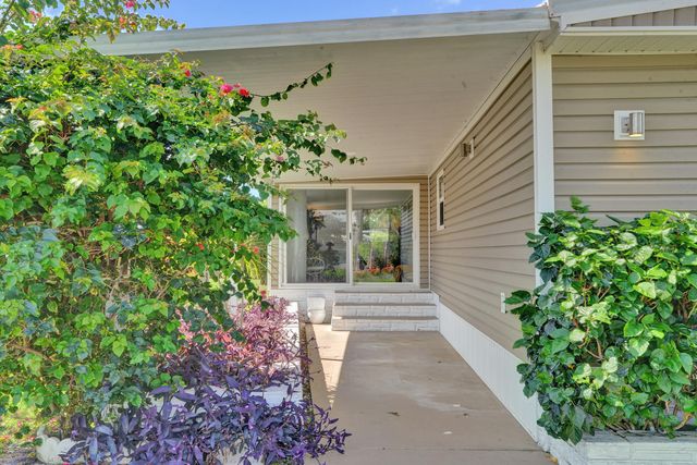 120 NW 53rd Place, Pompano Beach, FL 33064